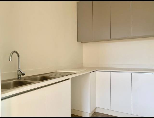 4 BEDROOM TOWNHOUSE FOR SALE IN SALT ROCK